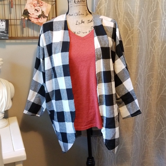 Plaid Cardigan - Picture 2 of 5